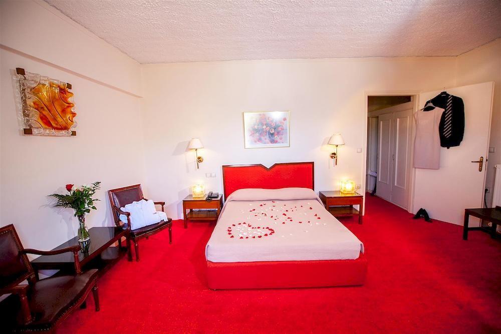 Hotel Theoxenia Anex Mesolóngion Exteriör bild