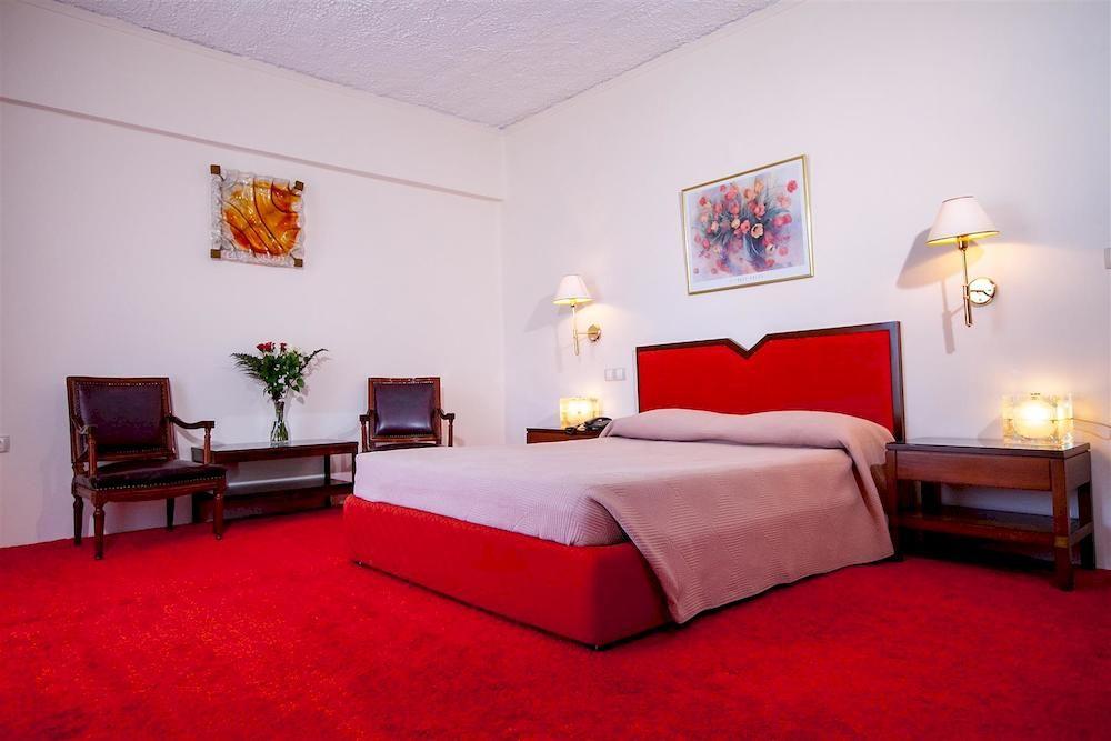 Hotel Theoxenia Anex Mesolóngion Exteriör bild